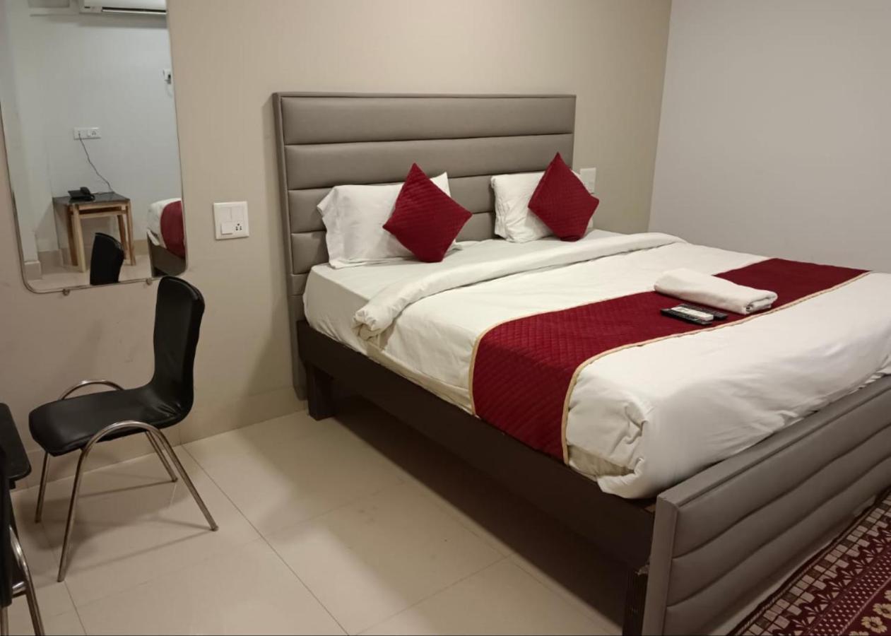 Hotel Amenda International New Delhi Ngoại thất bức ảnh