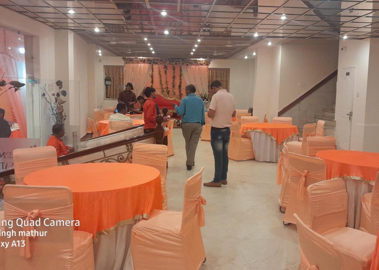 Hotel Amenda International New Delhi Ngoại thất bức ảnh